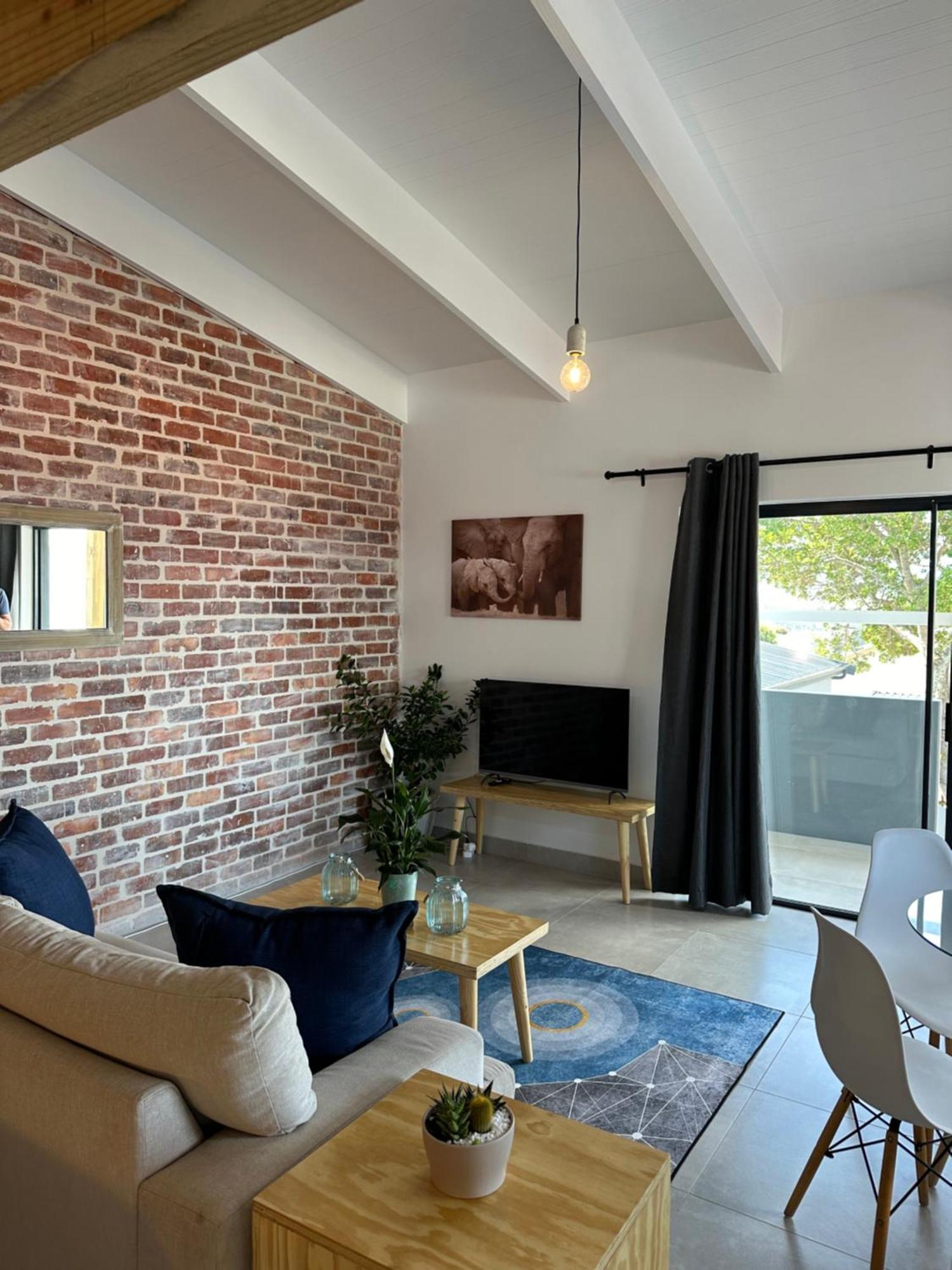 Modern Apartments Downtown Plettenberg Bay Exterior foto